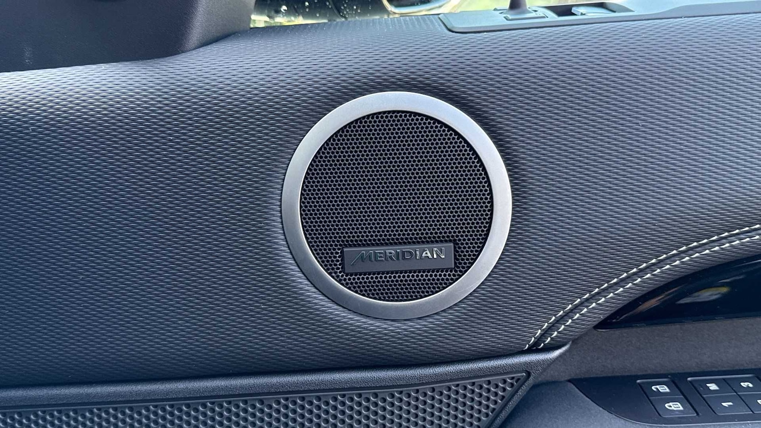 Used Land Rover Discovery 2025 for sale - 77443410: Photo 25