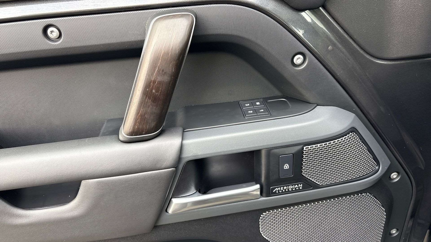 Used Land Rover Defender 2022 for sale - 76587549: Photo 29