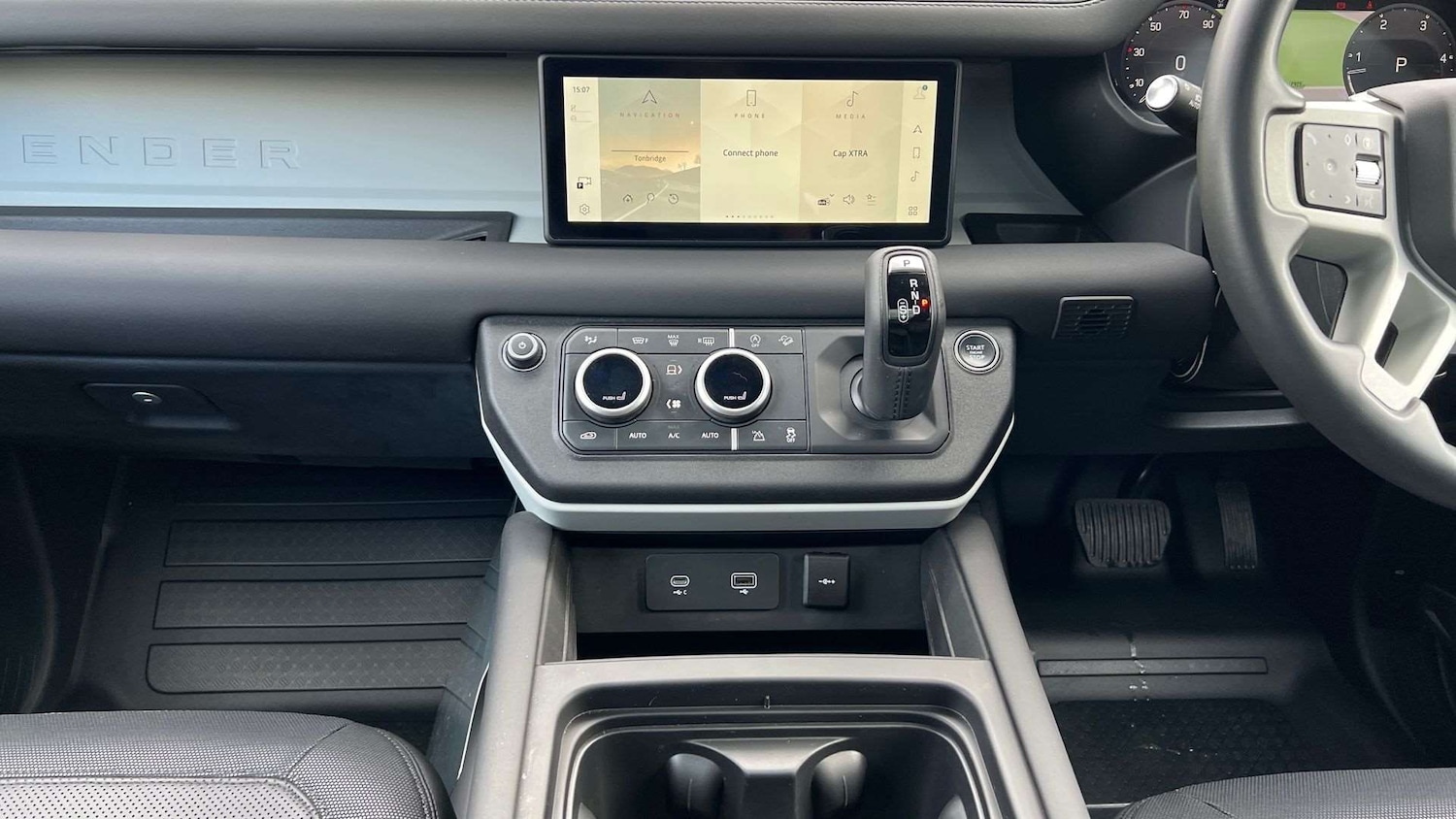 Used Land Rover Defender 2024 for sale - 76460277: Photo 14