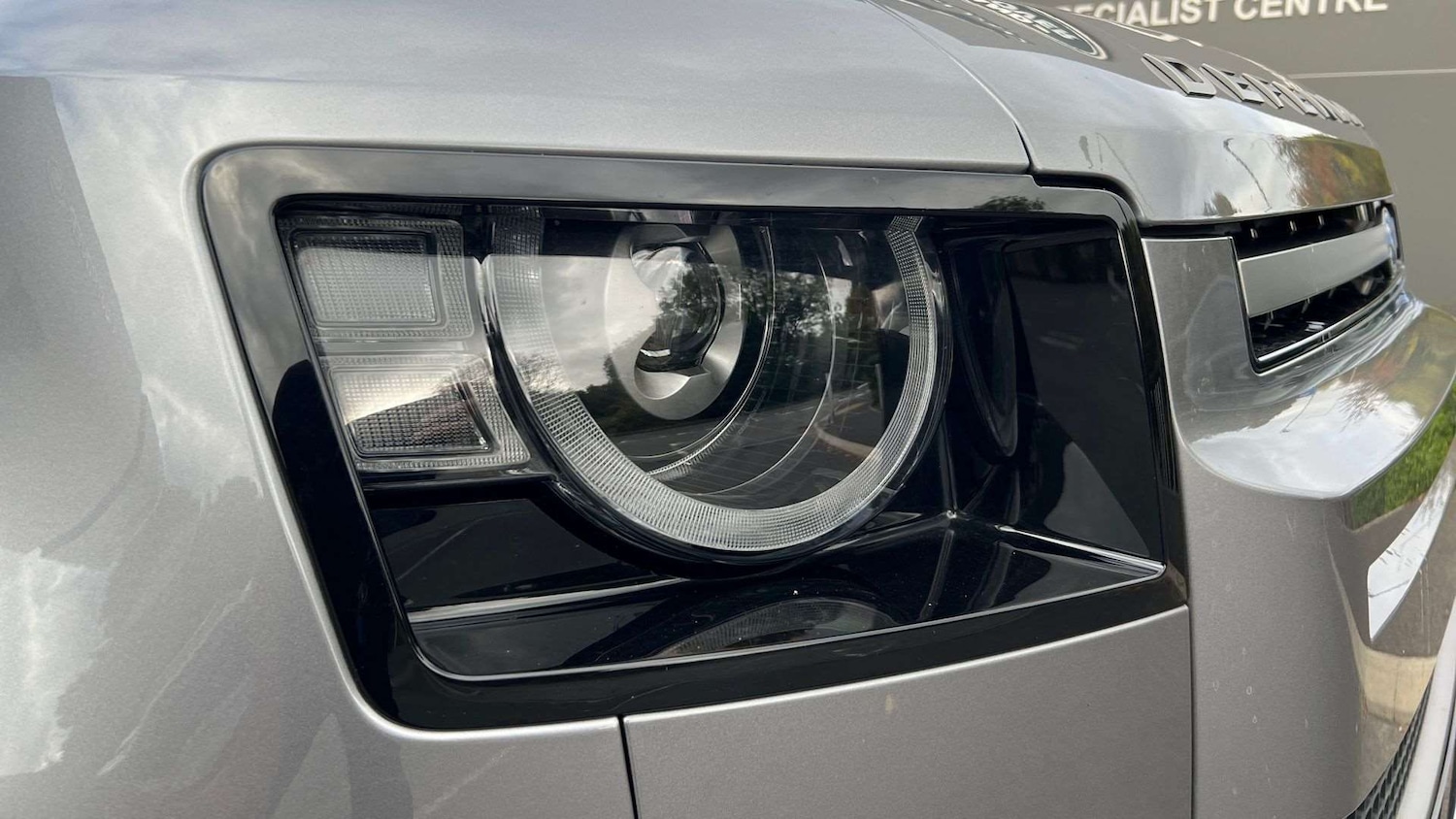 Used Land Rover Defender 2024 for sale - 76460277: Photo 17