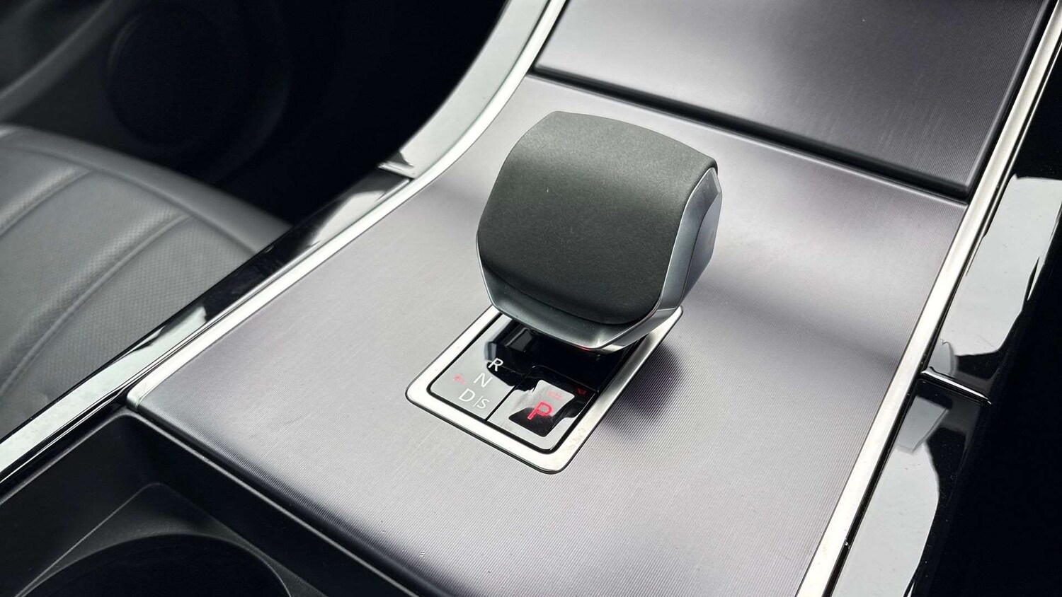 Used Land Rover Range Rover Evoque 2025 for sale - 77443507: Photo 13