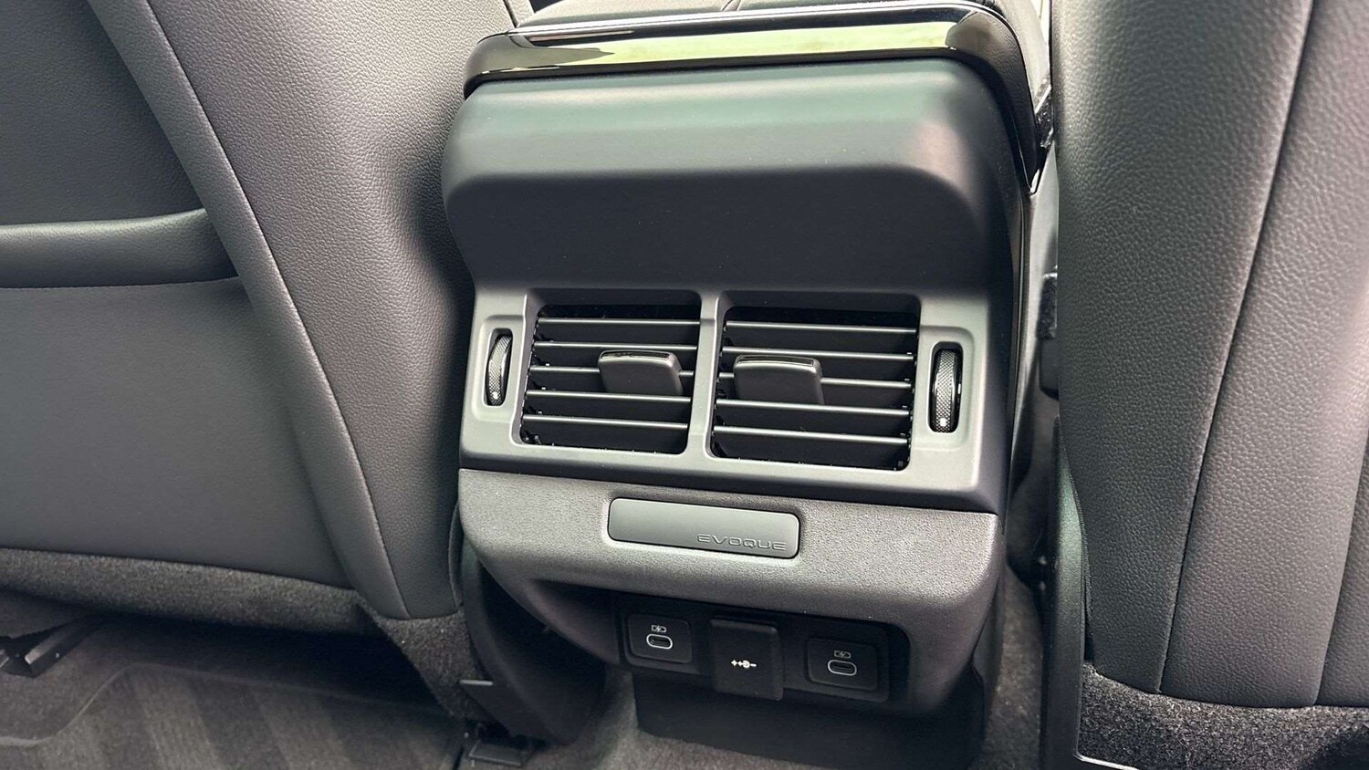 Used Land Rover Range Rover Evoque 2025 for sale - 77443507: Photo 18