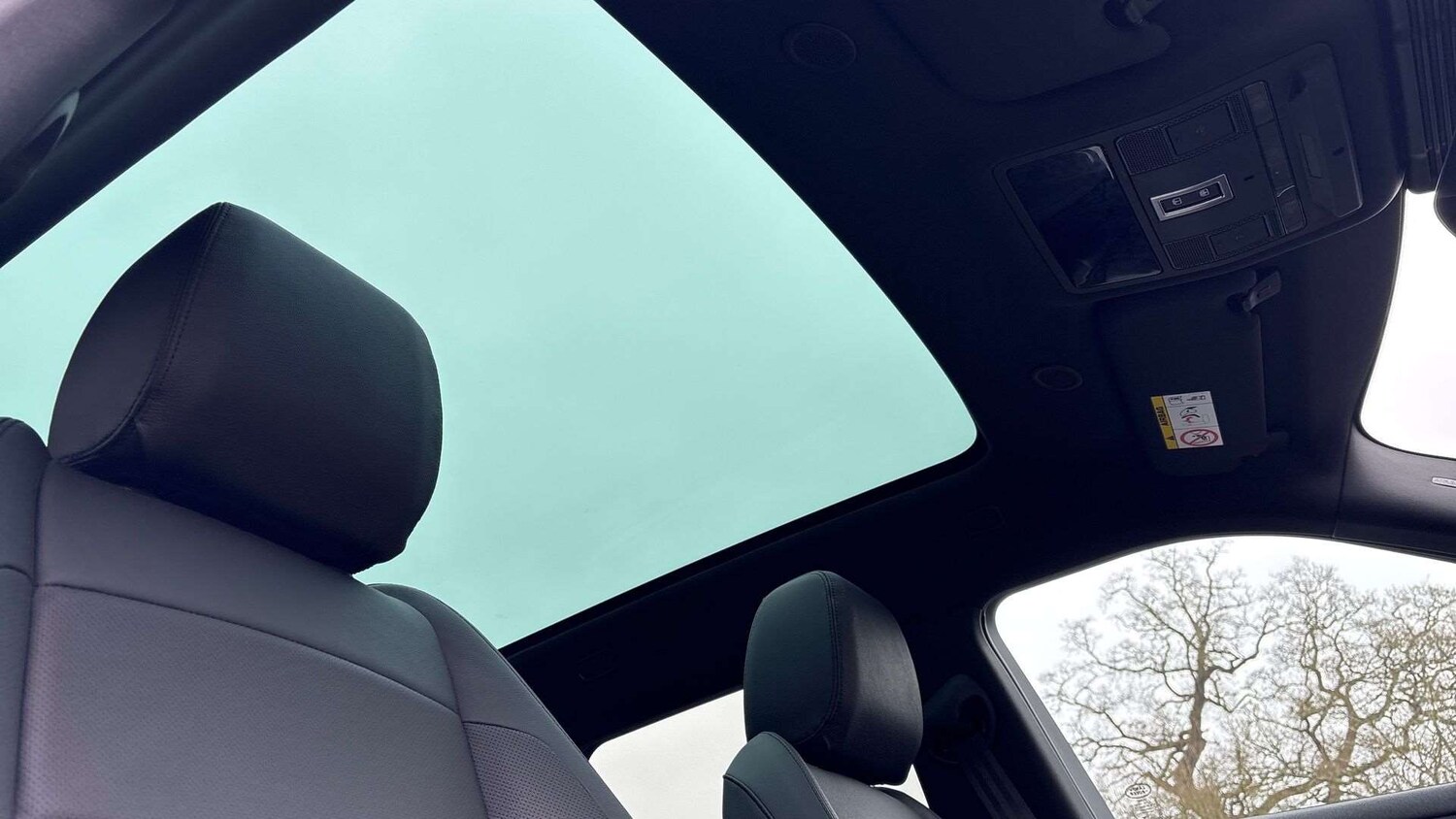 Used Land Rover Range Rover Evoque 2025 for sale - 77443507: Photo 21