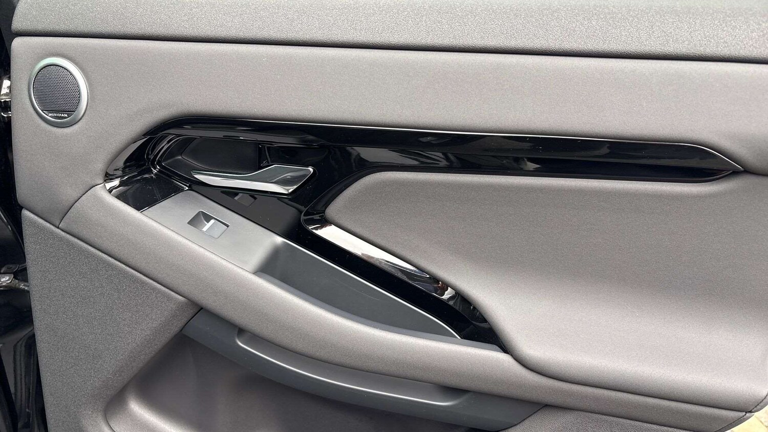 Used Land Rover Range Rover Evoque 2025 for sale - 77443507: Photo 32