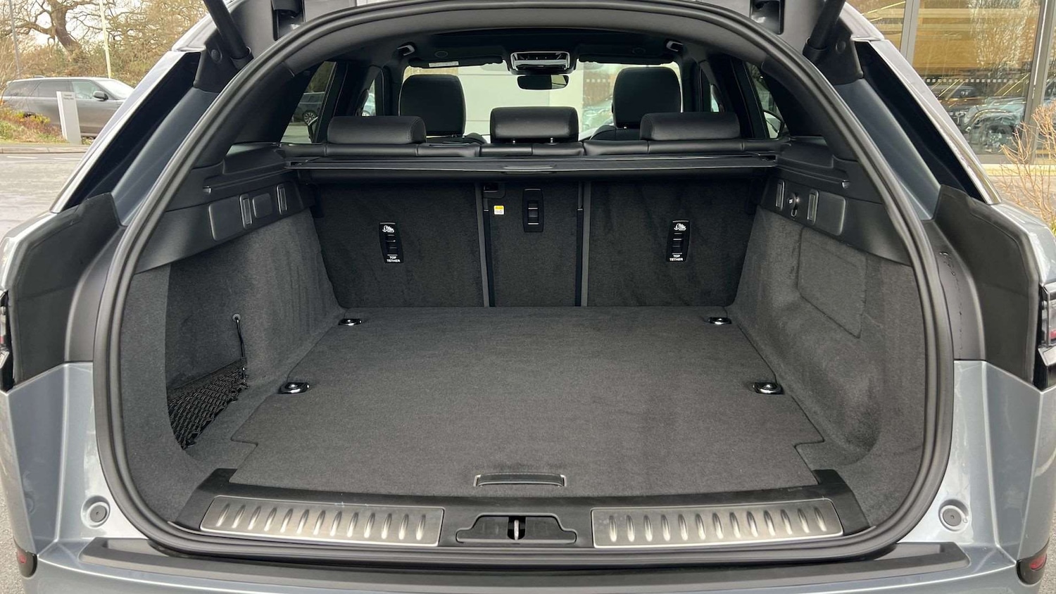 Used Land Rover Range Rover Velar 2025 for sale - 76967834: Photo 10