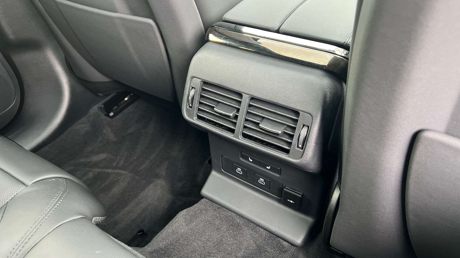 Used Land Rover Range Rover Velar 2025 for sale - 76967834: Photo 18