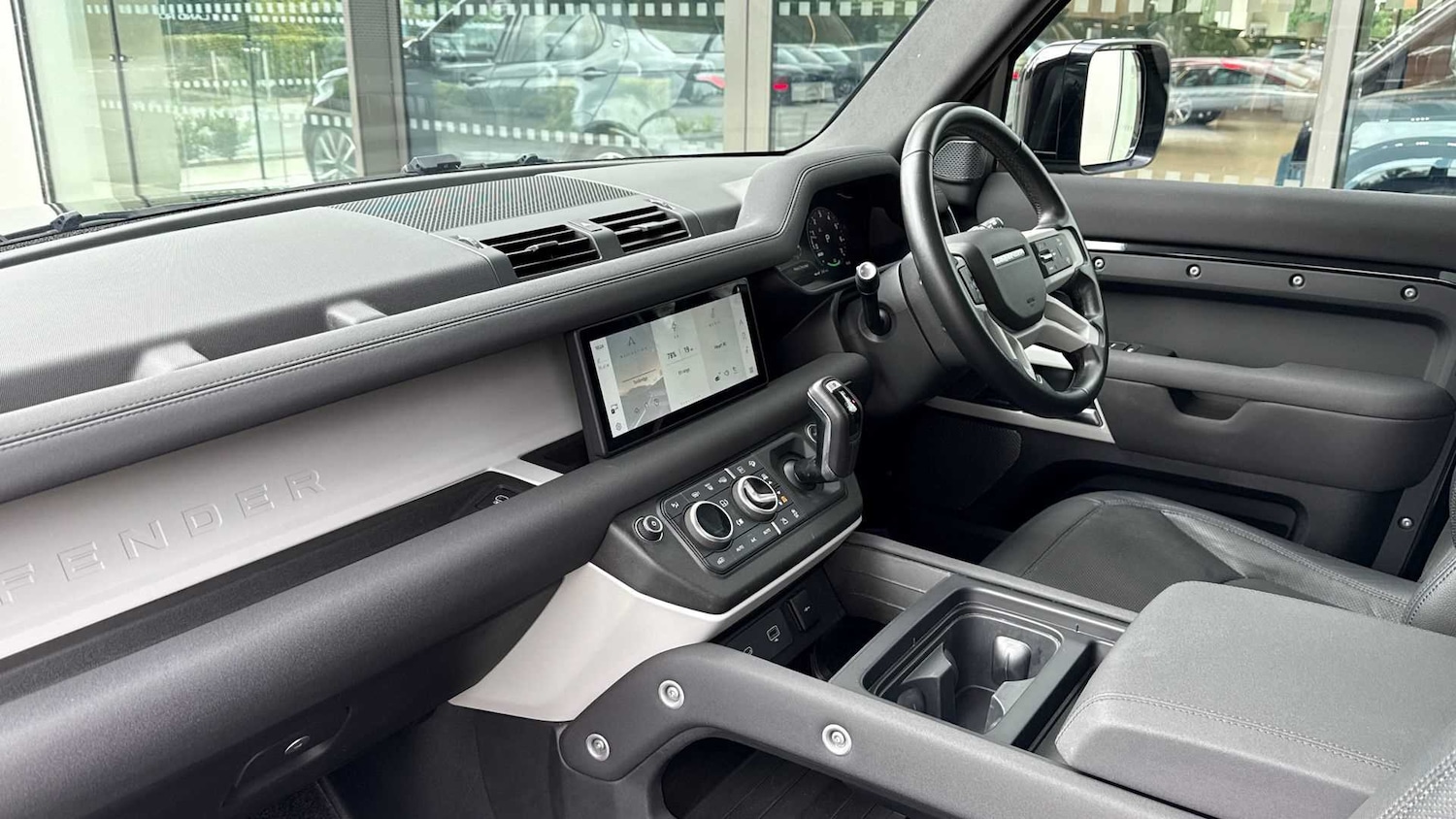 Used Land Rover Defender 2022 for sale - 76460642: Photo 23