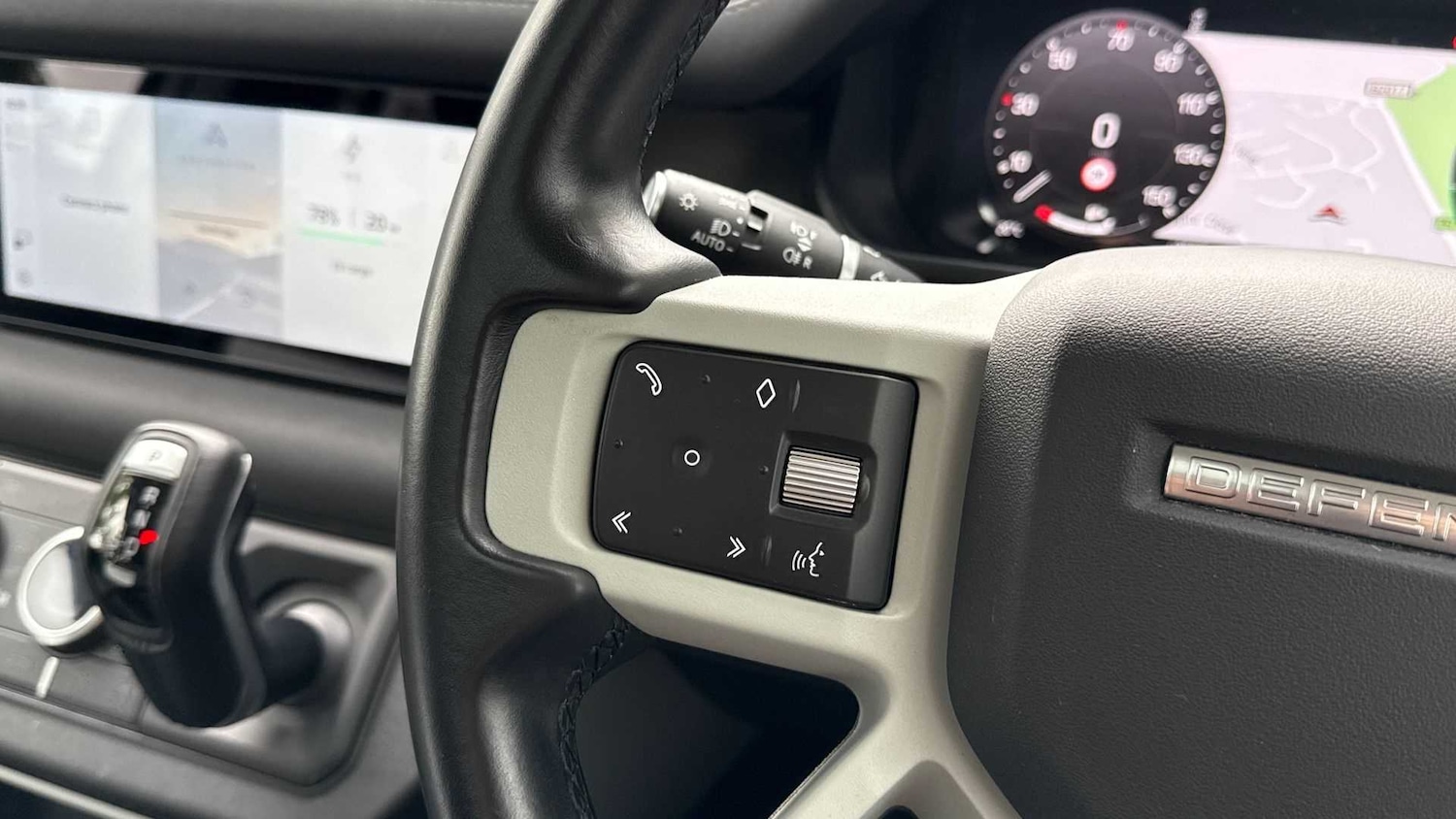 Used Land Rover Defender 2022 for sale - 76460642: Photo 27