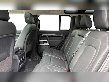 Used Land Rover Defender 2022 for sale - 76460642: Photo