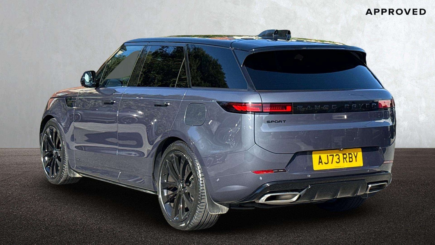 Used Land Rover Range Rover Sport 2024 for sale - 76460677: Photo 2