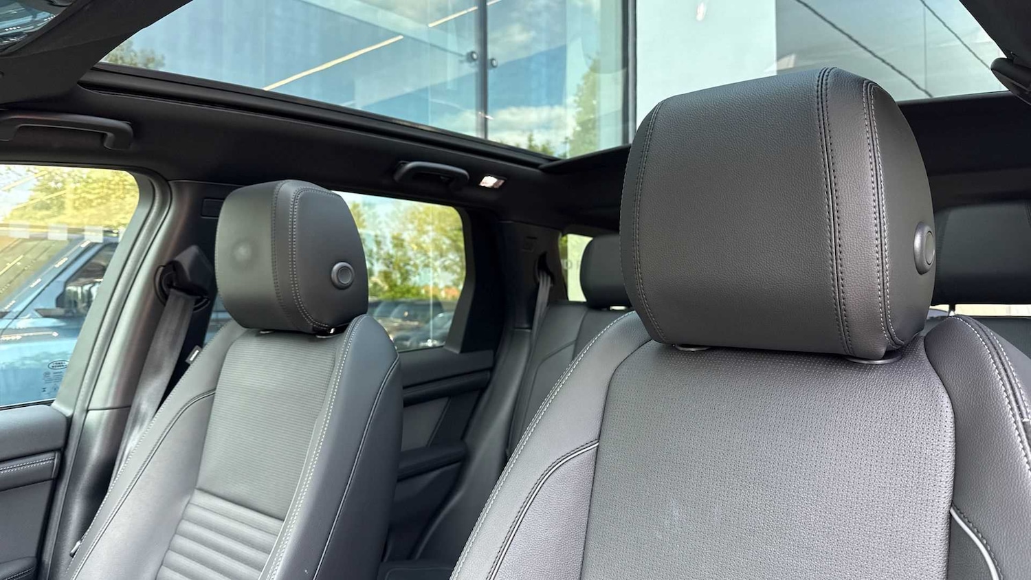 Used Land Rover Discovery Sport 2025 for sale - 76460163: Photo 22