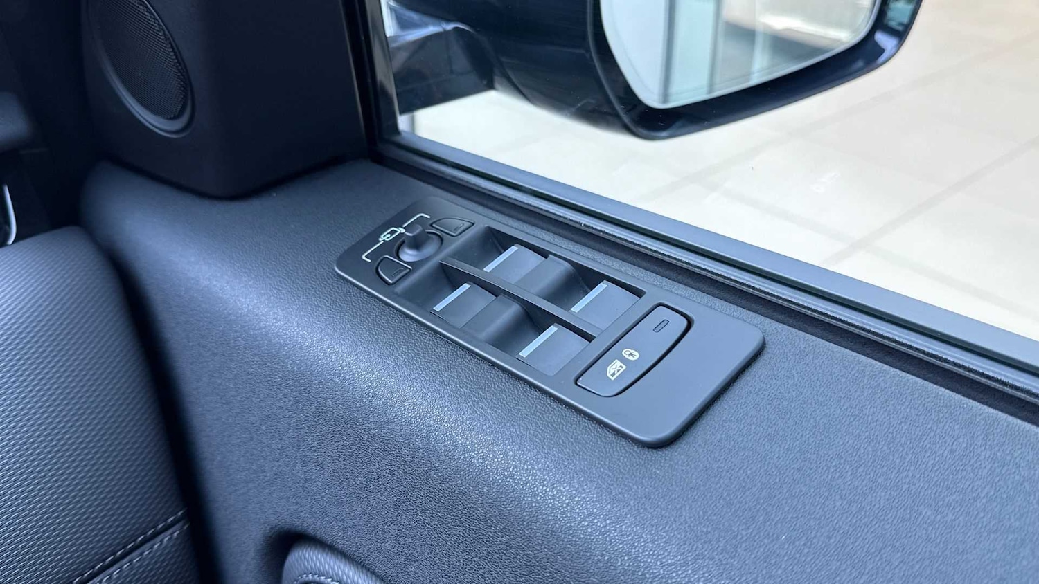 Used Land Rover Discovery Sport 2025 for sale - 76460163: Photo 24