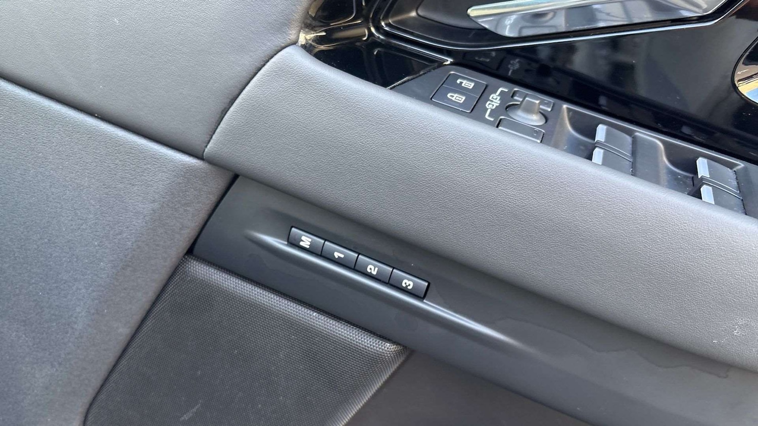 Used Land Rover Range Rover Evoque 2023 for sale - 76955156: Photo 25