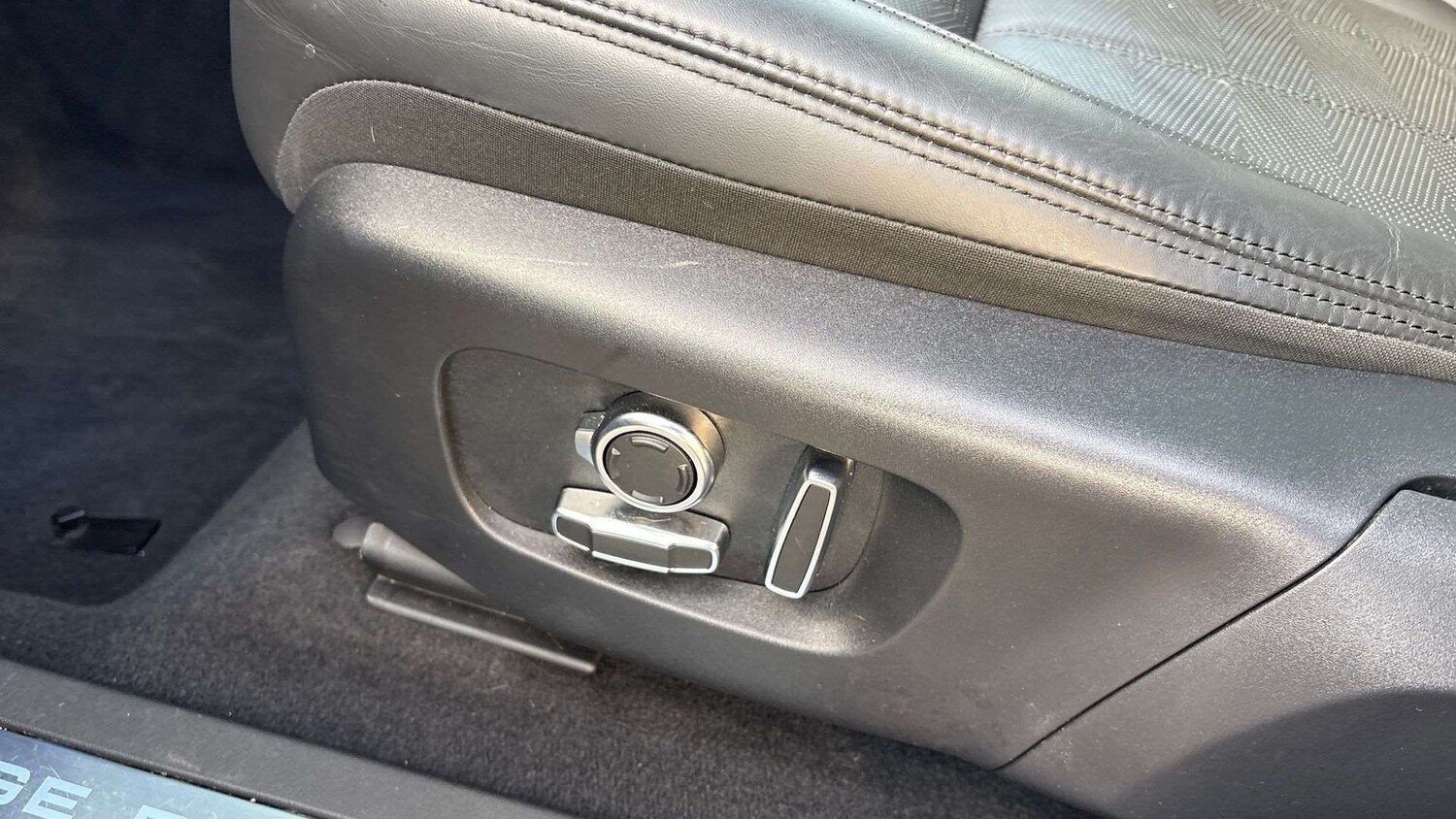 Used Land Rover Range Rover Evoque 2023 for sale - 76955156: Photo 29