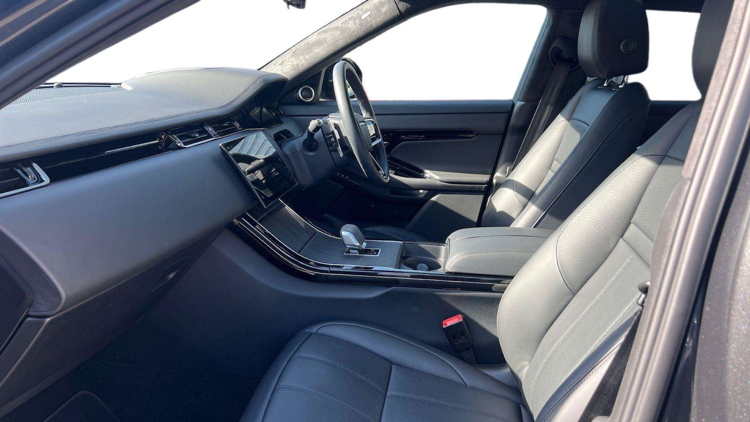 Used Land Rover Range Rover Evoque 2024 for sale - 78173818: Photo 3