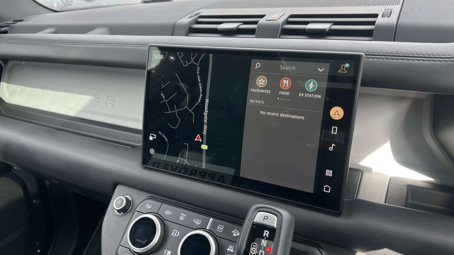 Used Land Rover Defender 2024 for sale - 77500253: Photo 11