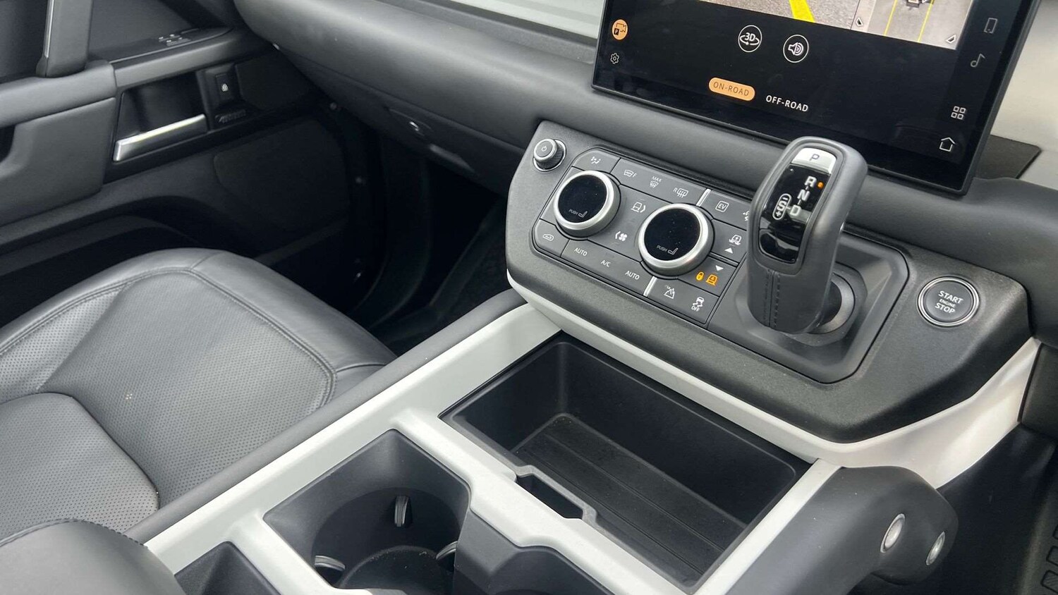 Used Land Rover Defender 2024 for sale - 77500253: Photo 13