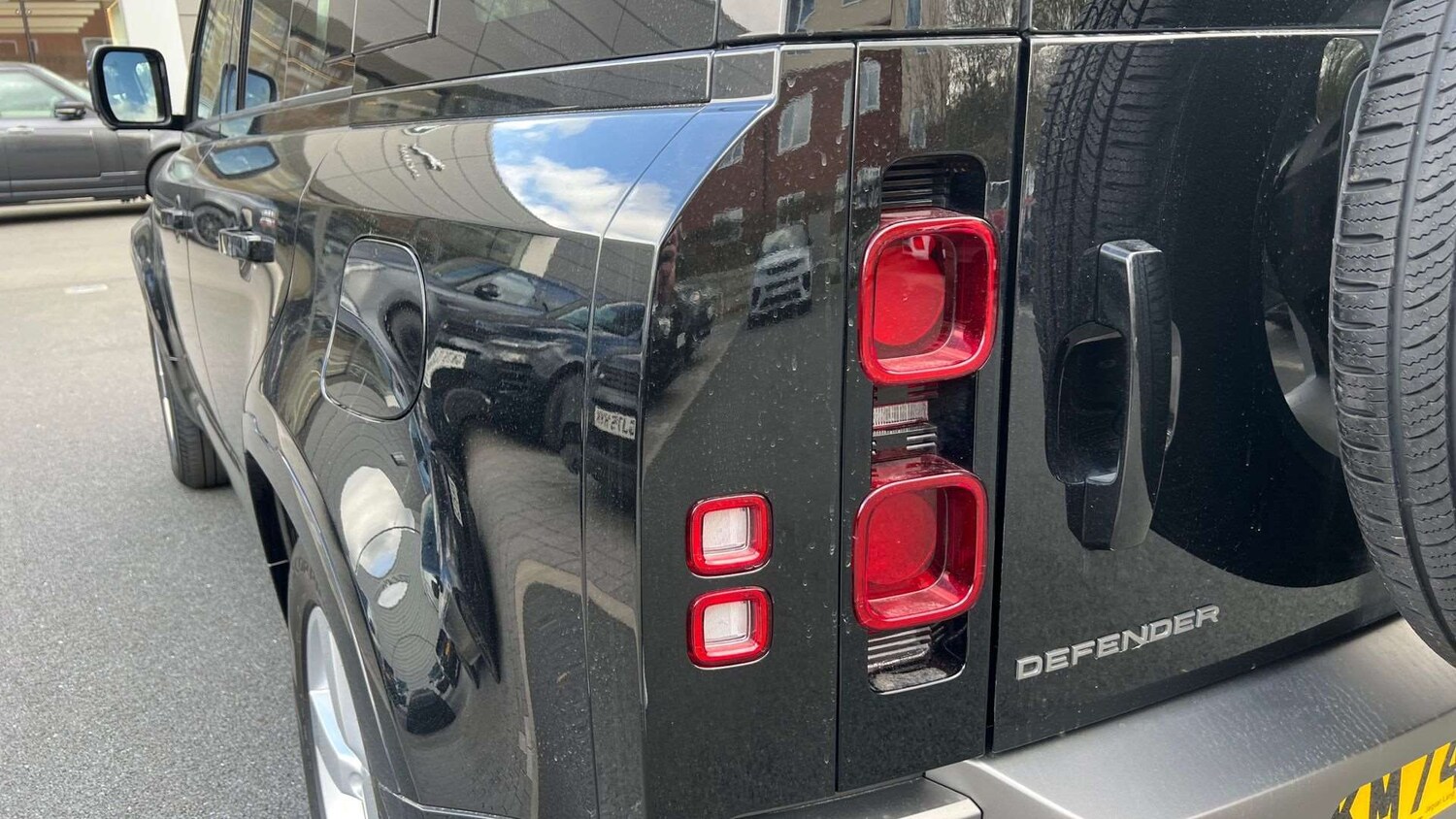 Used Land Rover Defender 2024 for sale - 77500253: Photo 19