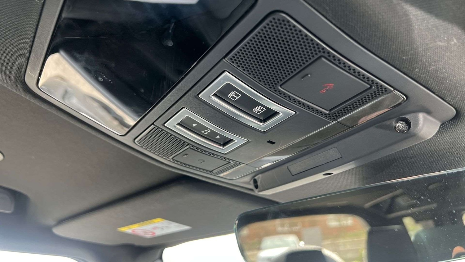 Used Land Rover Defender 2024 for sale - 77500253: Photo 23