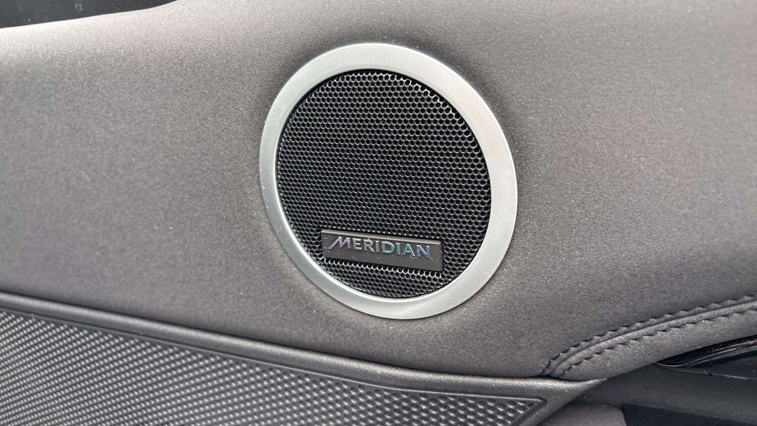 Used Land Rover Discovery 2021 for sale - 77308395: Photo 24