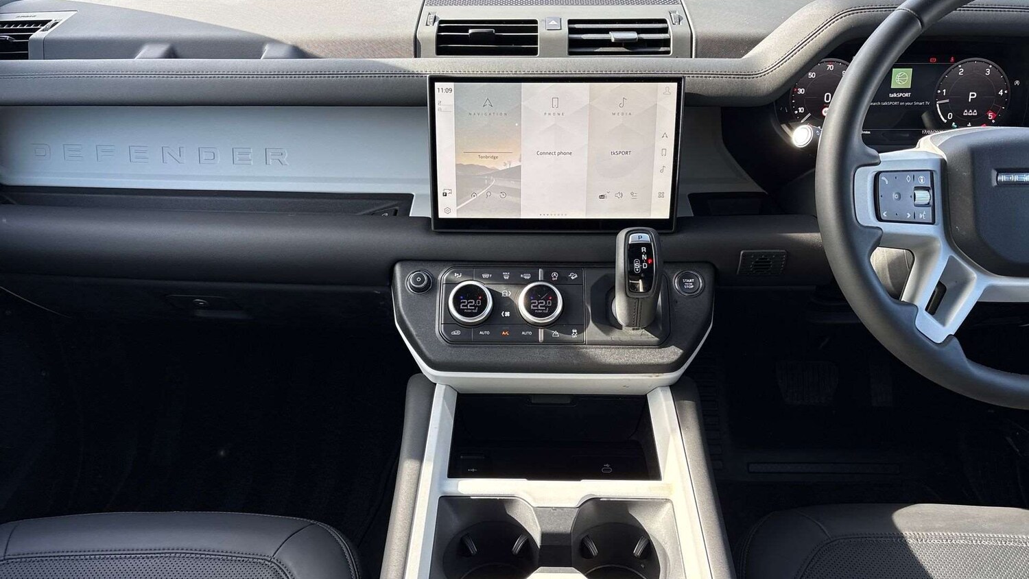 Used Land Rover Defender 2025 for sale - 77526908: Photo 14