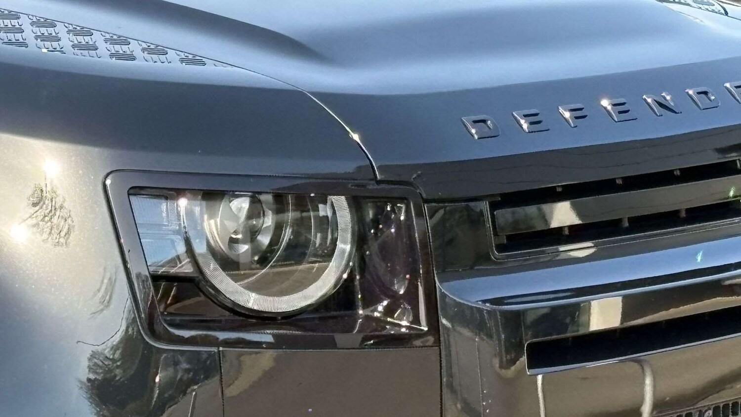 Used Land Rover Defender 2025 for sale - 77526908: Photo 17