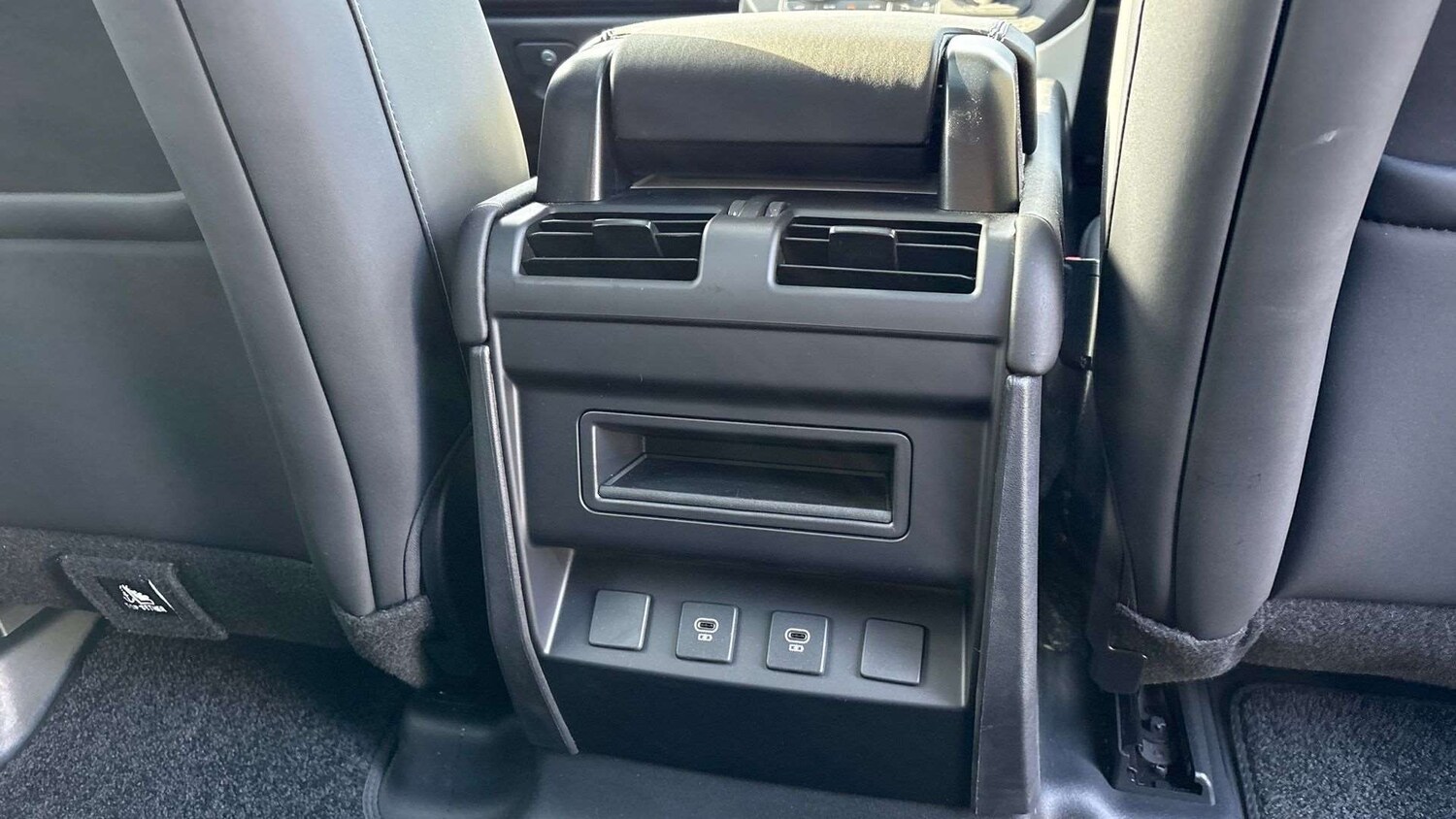 Used Land Rover Defender 2025 for sale - 77526908: Photo 18