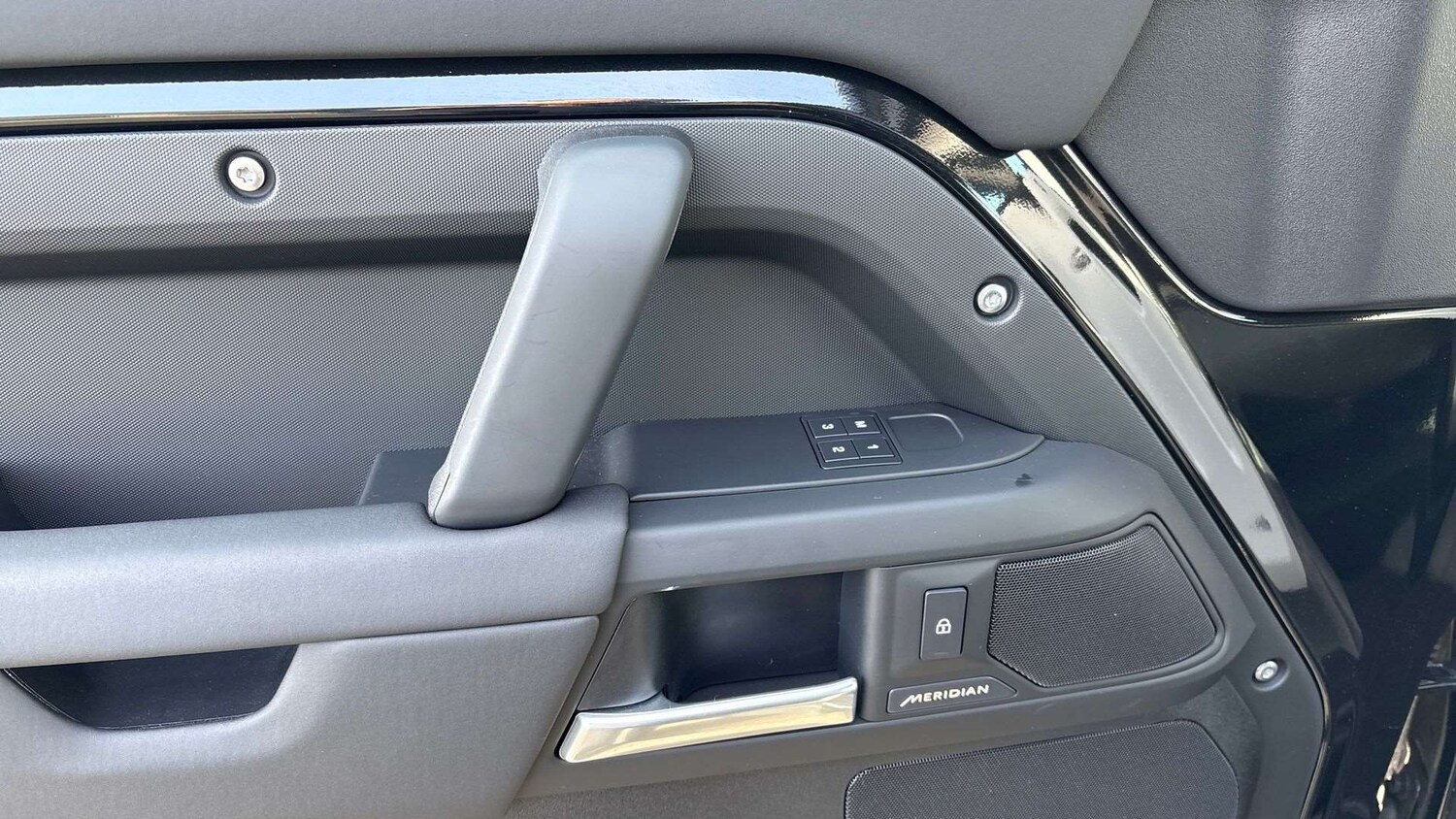 Used Land Rover Defender 2025 for sale - 77526908: Photo 30