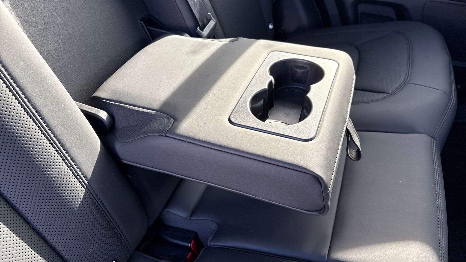 Used Land Rover Defender 2025 for sale - 77526908: Photo 32