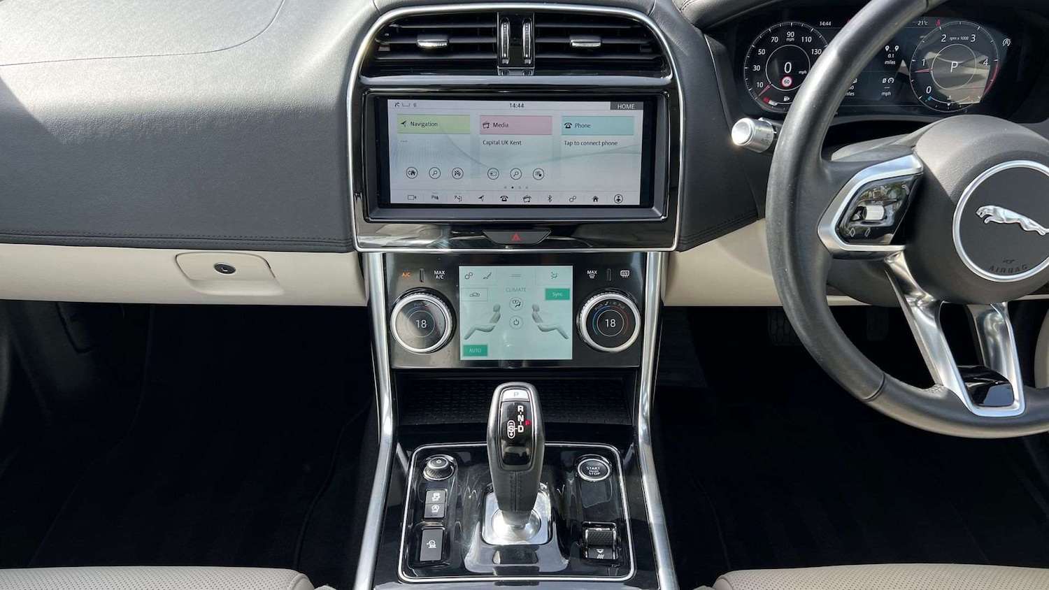 Used Jaguar XE 2019 for sale - 76459998: Photo 14