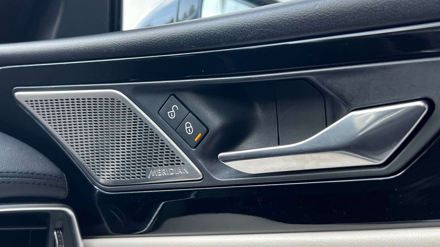 Used Jaguar XE 2019 for sale - 76459998: Photo 21