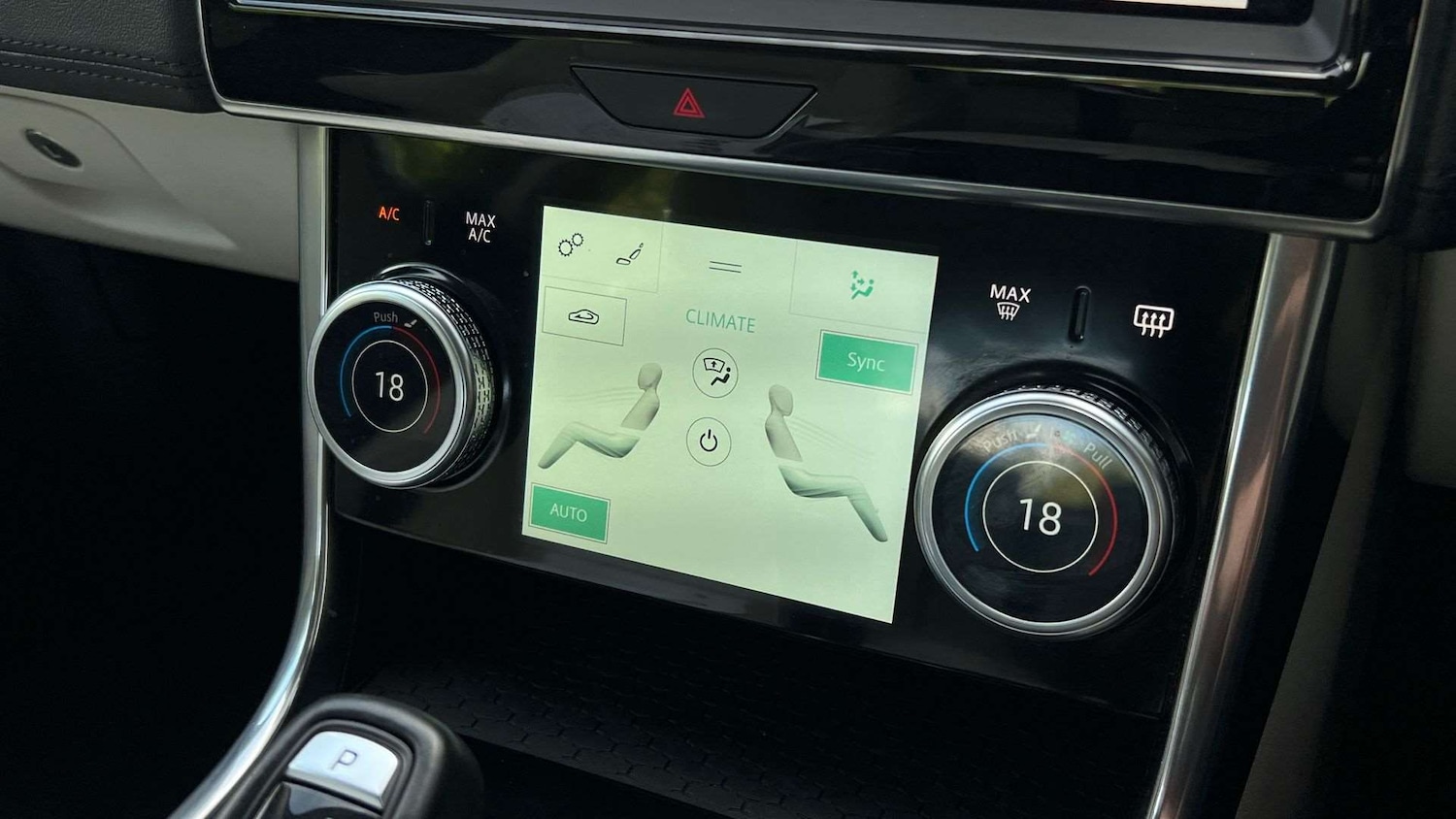 Used Jaguar XE 2019 for sale - 76459998: Photo 28