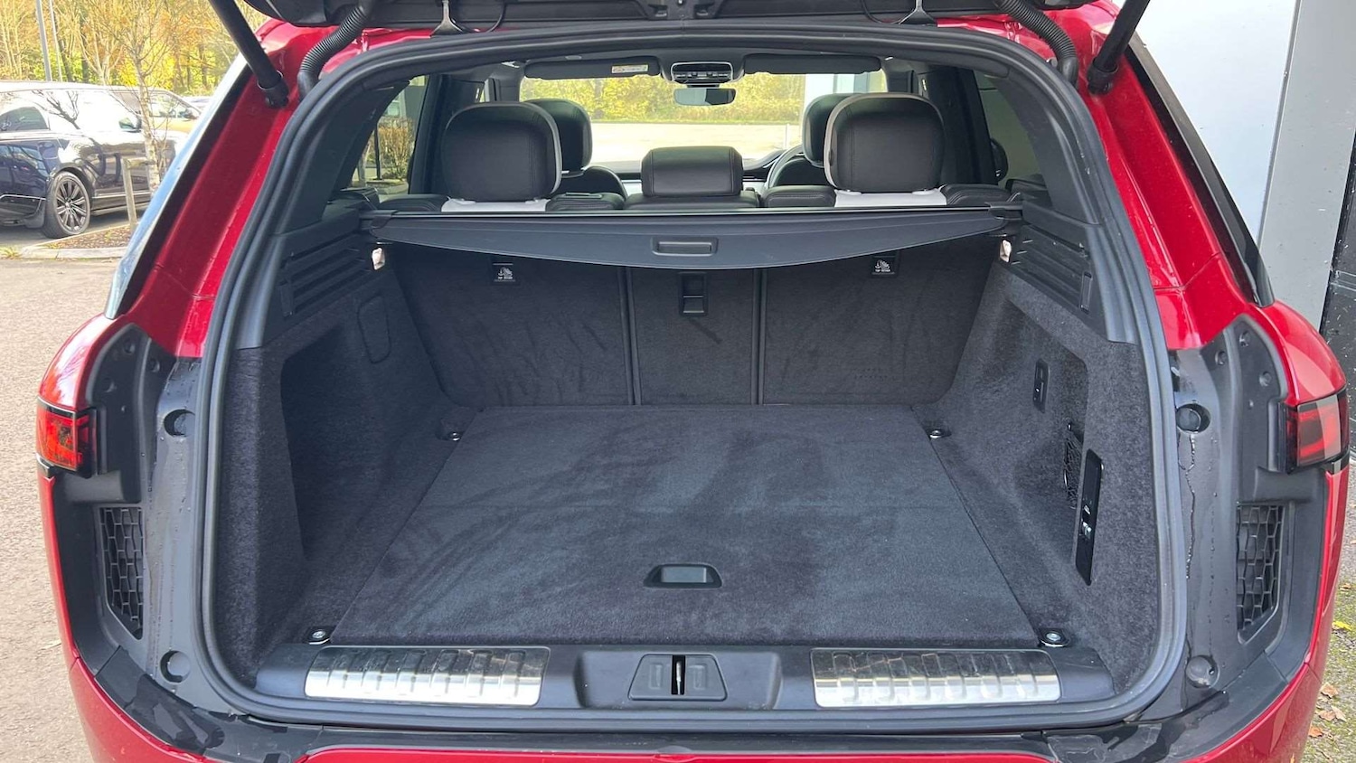 Used Land Rover Range Rover Sport 2024 for sale - 76587673: Photo 10