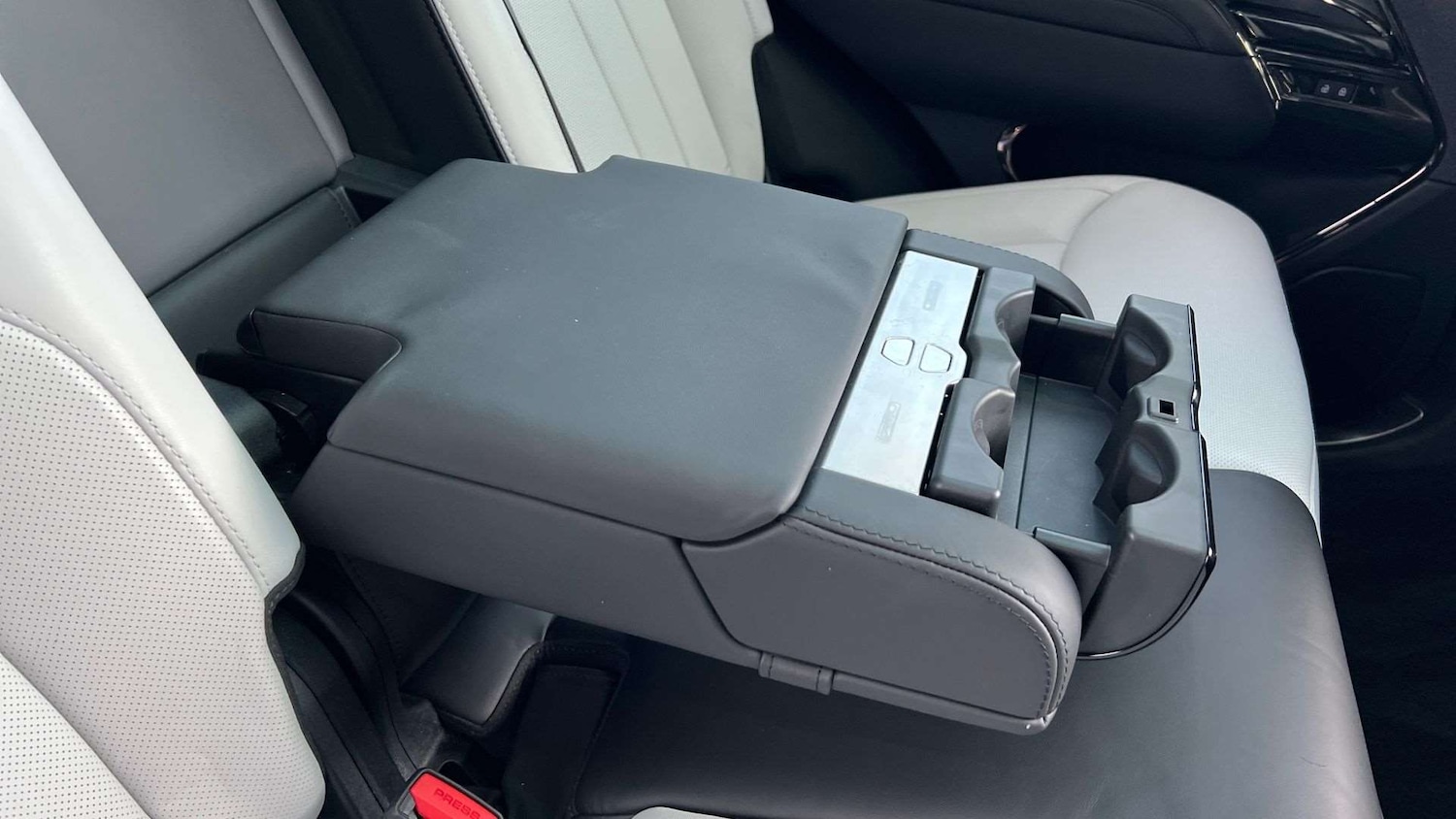 Used Land Rover Range Rover Sport 2024 for sale - 76587673: Photo 33