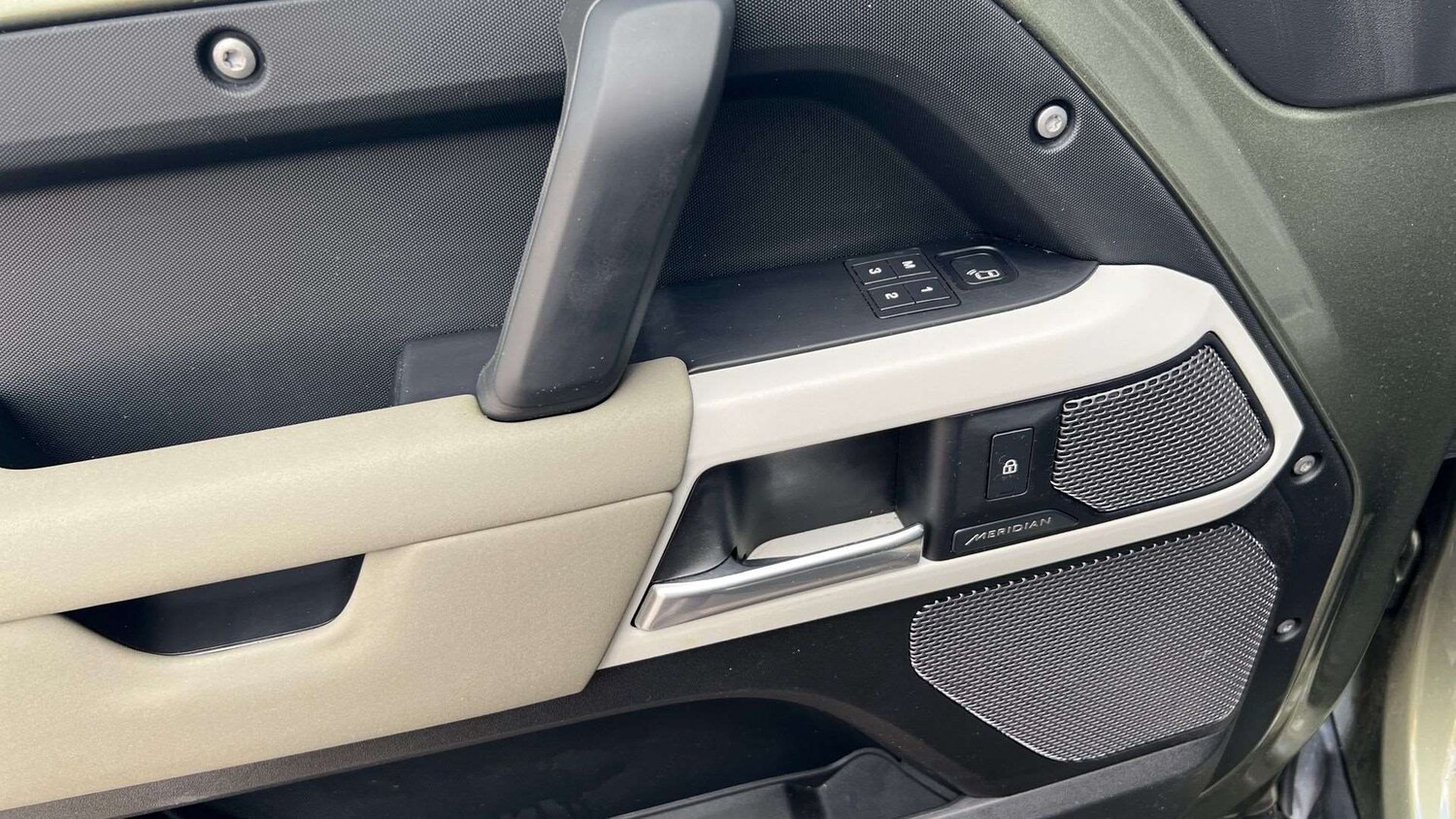 Used Land Rover Defender 2021 for sale - 77500351: Photo 29