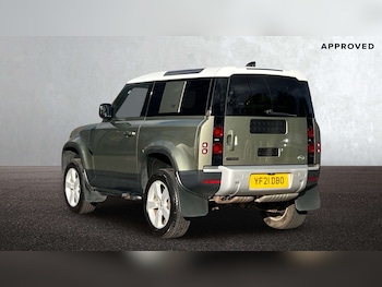 Used Land Rover Defender 2021 for sale - 77500351: Photo