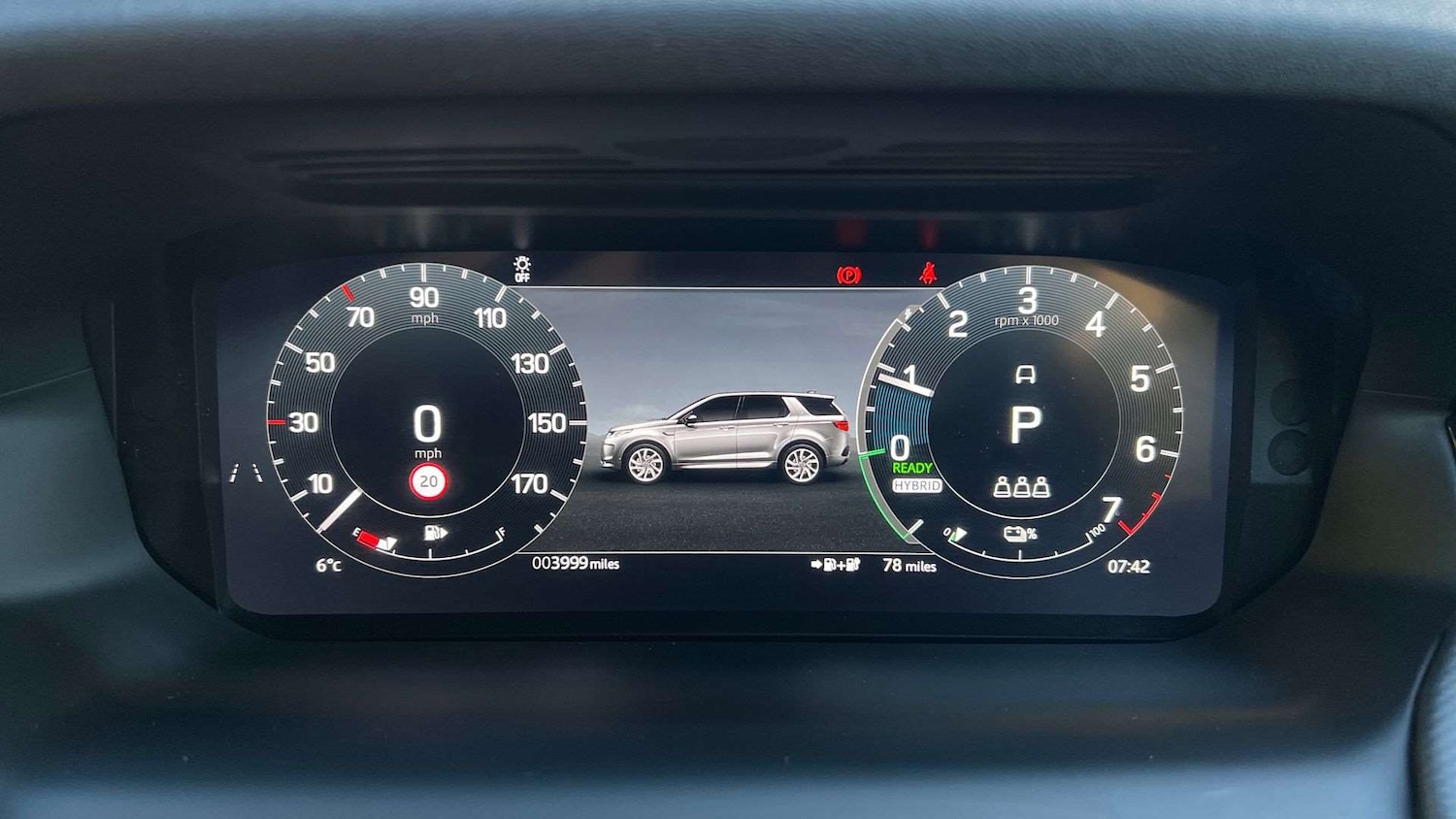 Used Land Rover Discovery Sport 2025 for sale - 78037388: Photo 16