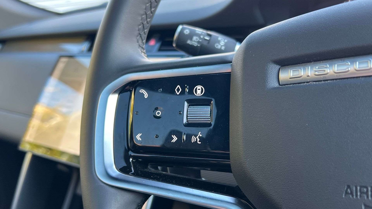 Used Land Rover Discovery Sport 2025 for sale - 78037388: Photo 32