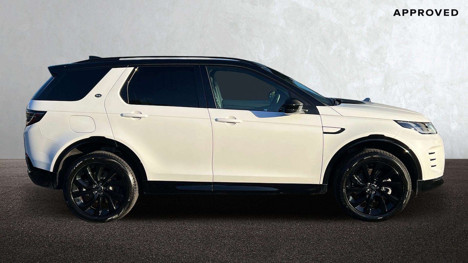 Used Land Rover Discovery Sport 2025 for sale - 78037388: Photo 5