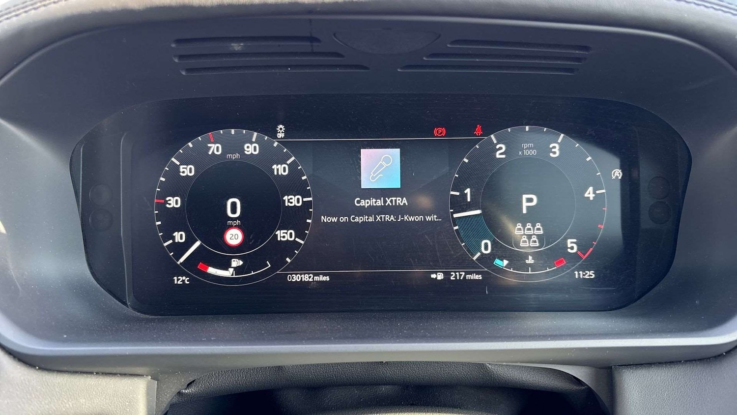 Used Land Rover Discovery 2023 for sale - 77443532: Photo 16