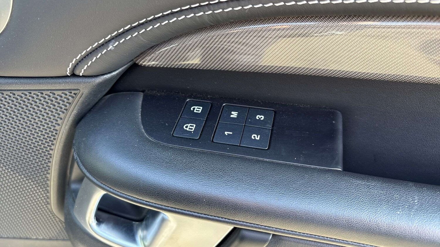 Used Land Rover Discovery 2023 for sale - 77443532: Photo 25