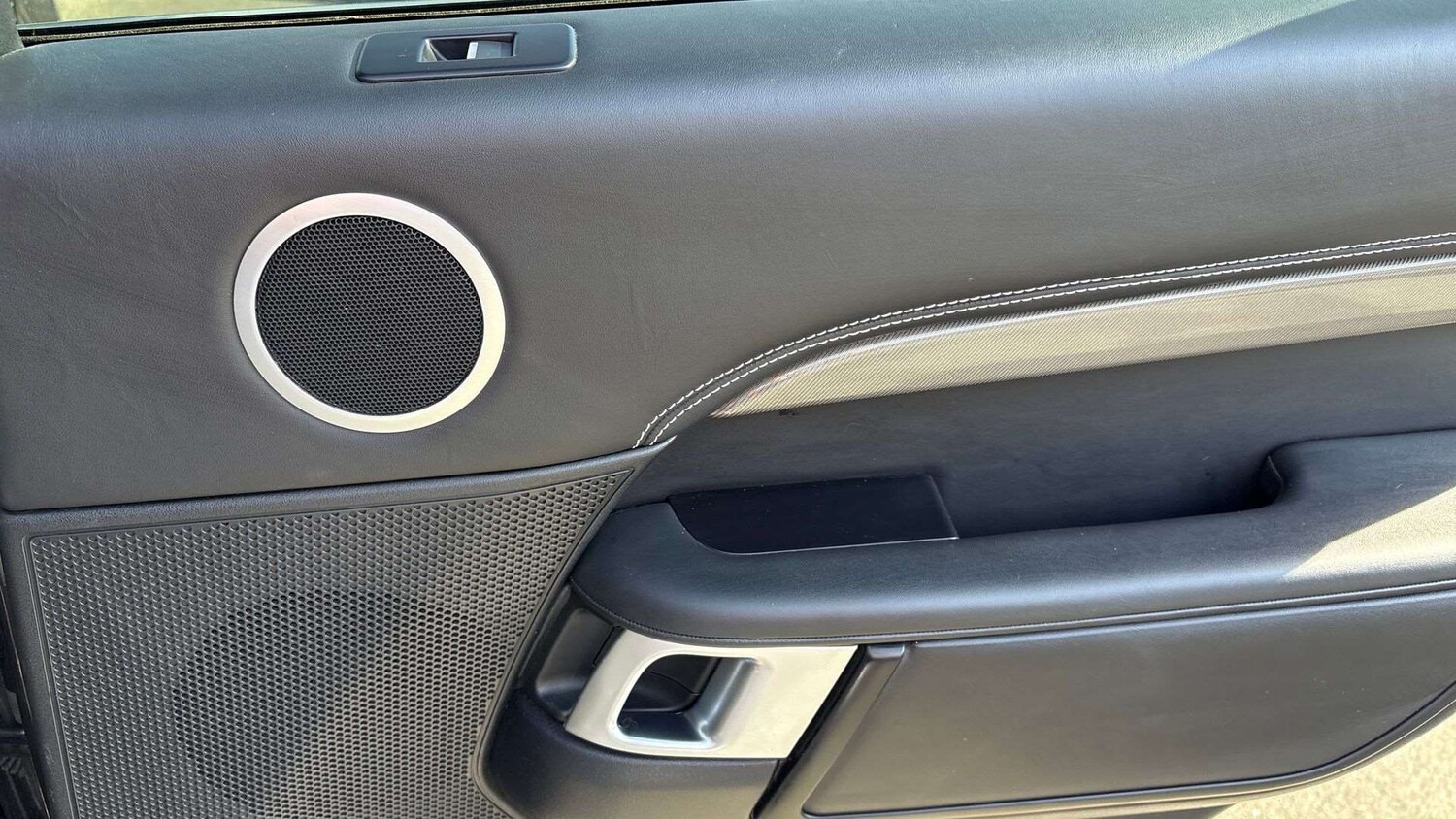 Used Land Rover Discovery 2023 for sale - 77443532: Photo 34