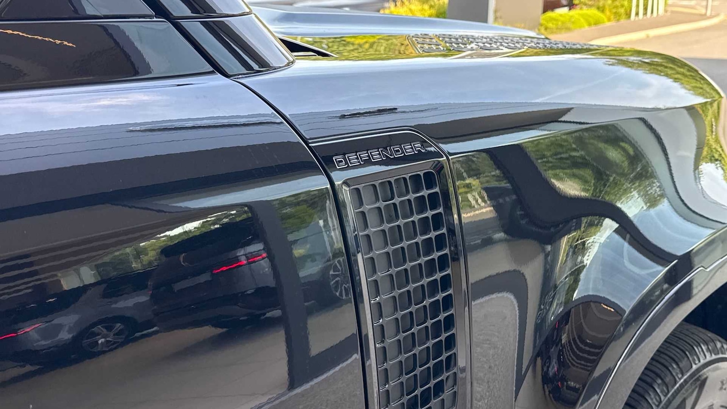 Used Land Rover Defender 2024 for sale - 76460260: Photo 20