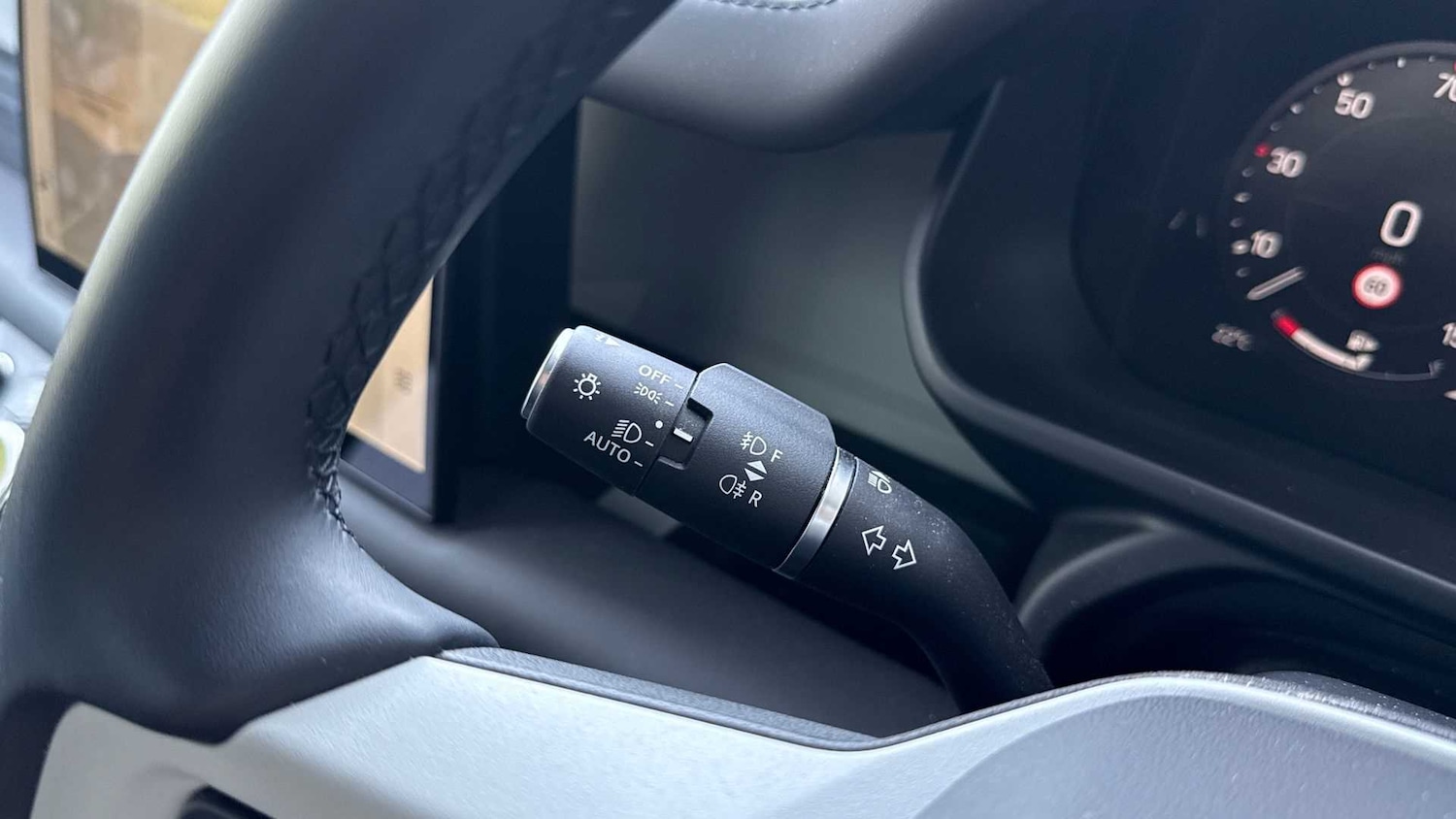 Used Land Rover Defender 2024 for sale - 76460260: Photo 25