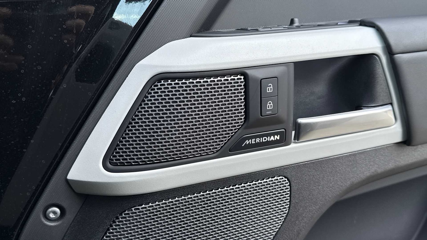 Used Land Rover Defender 2024 for sale - 76460260: Photo 27