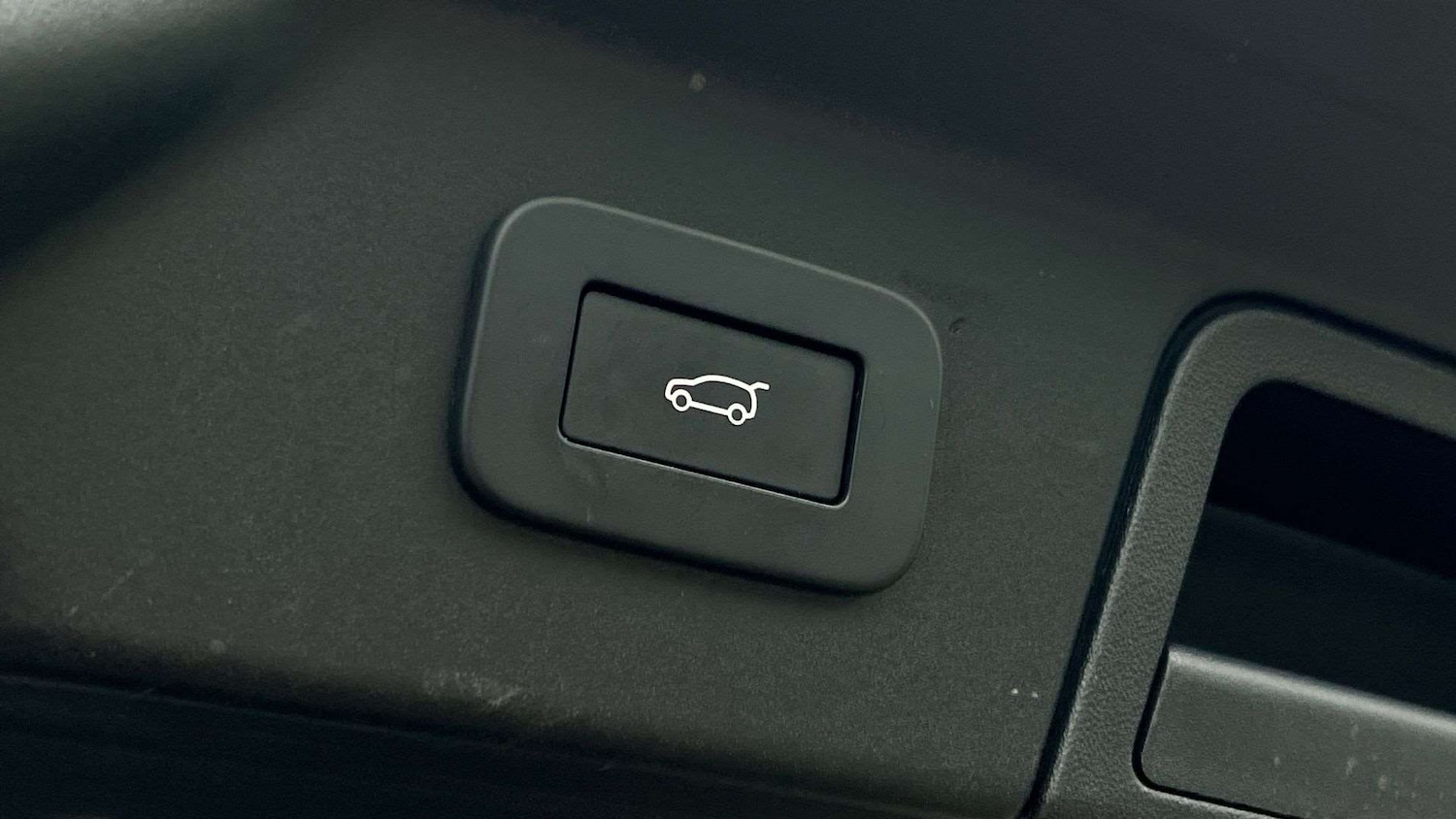 Used Land Rover Range Rover Velar 2024 for sale - 76459874: Photo 27