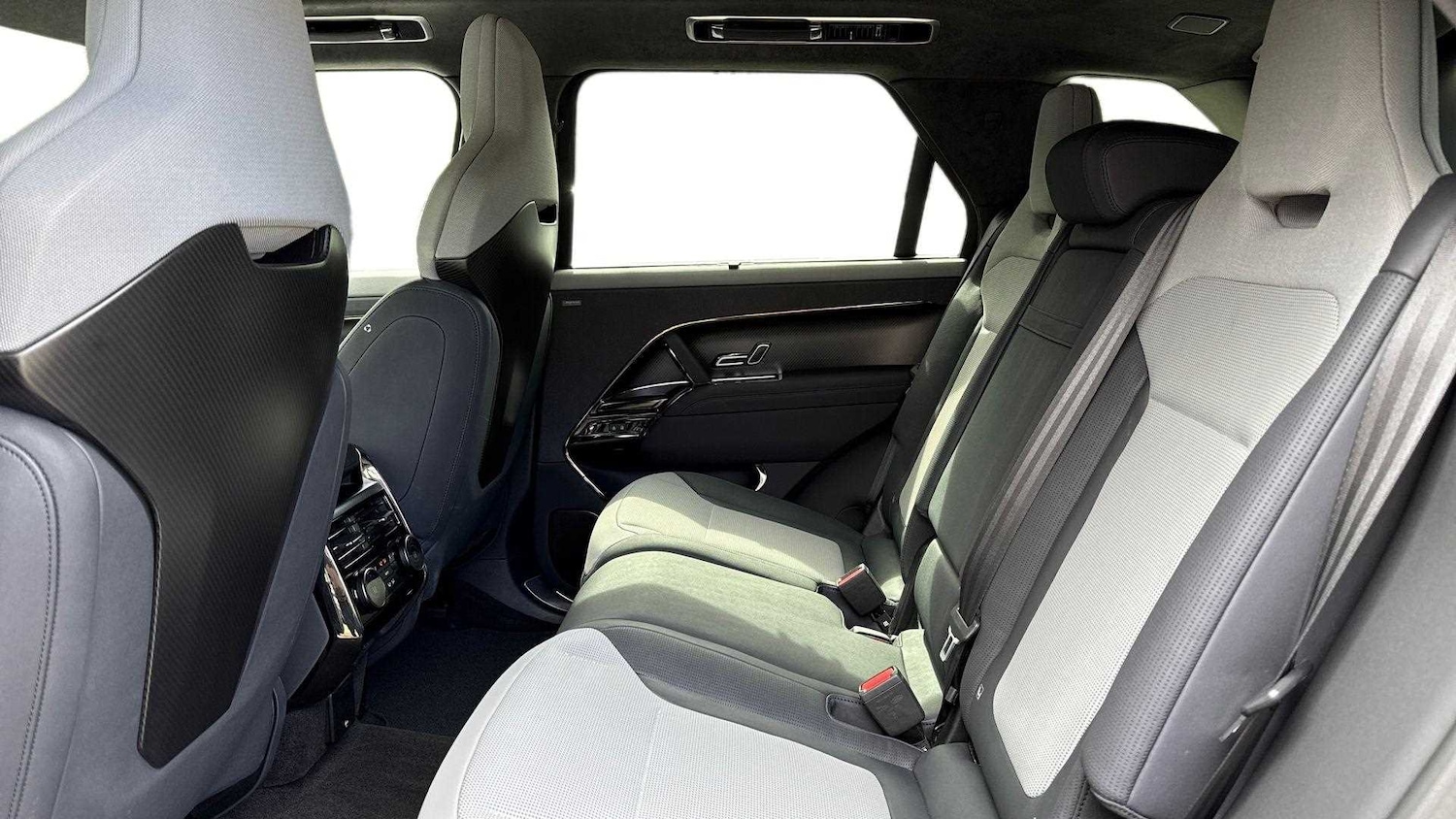 Used Land Rover Range Rover Sport 2023 for sale - 76460323: Photo 4