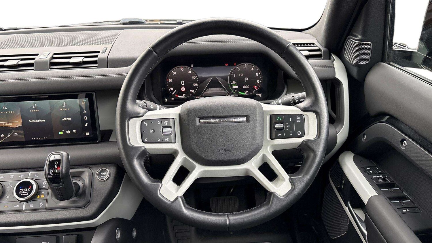 Used Land Rover Defender 2024 for sale - 76587598: Photo 15