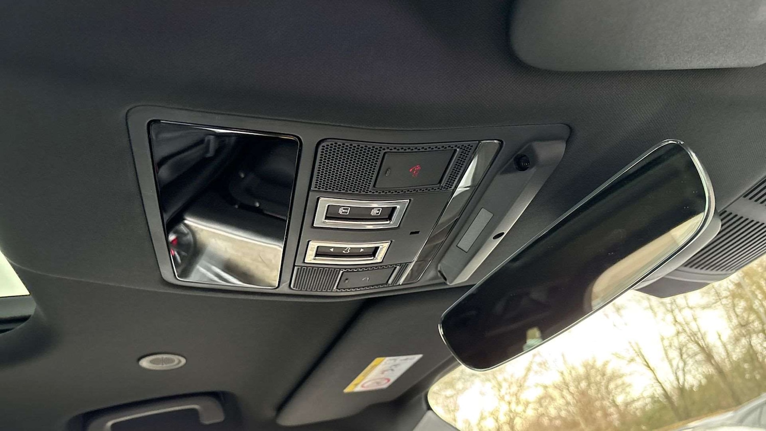 Used Land Rover Defender 2024 for sale - 76587598: Photo 23