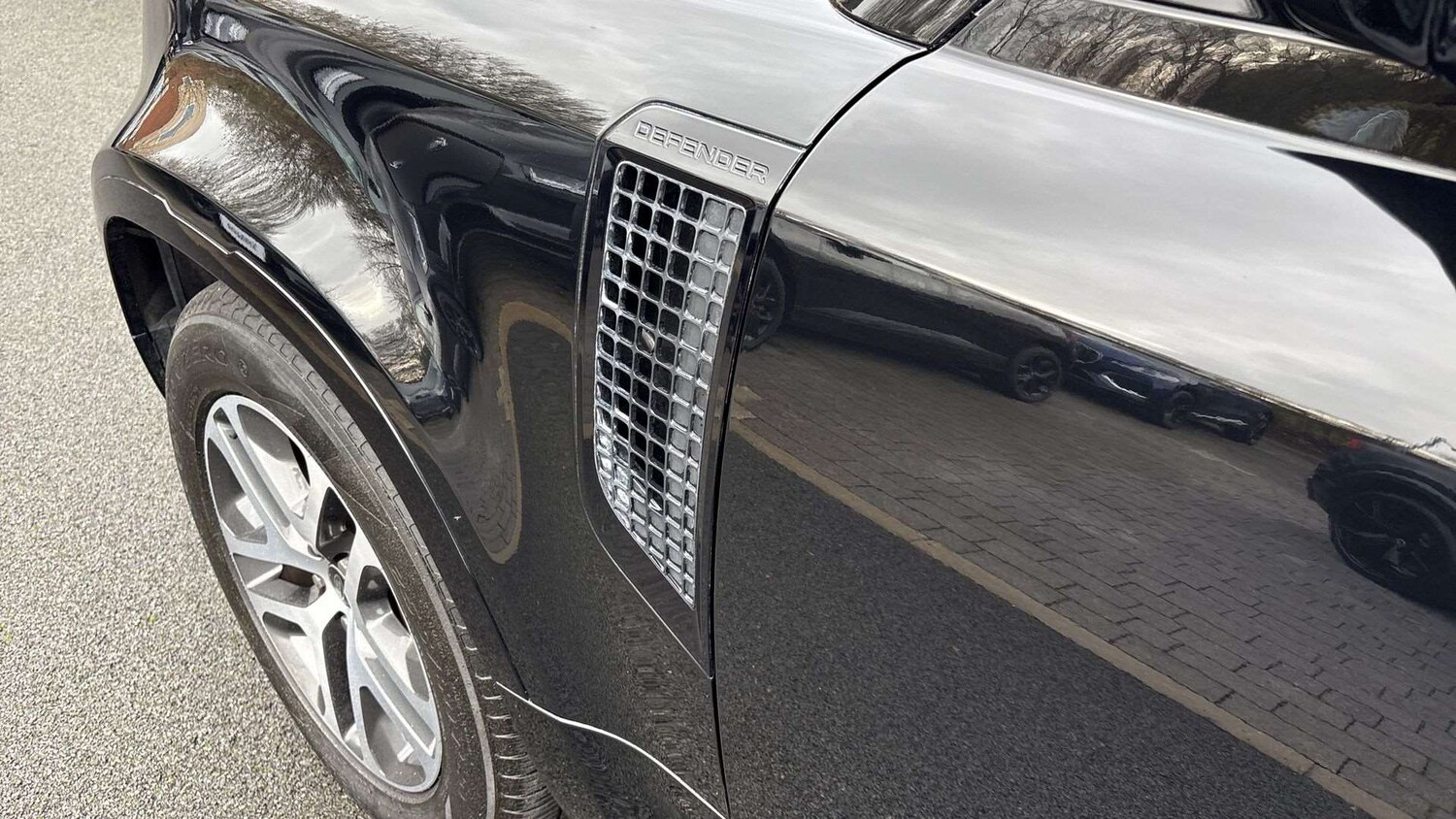 Used Land Rover Defender 2024 for sale - 76587598: Photo 28